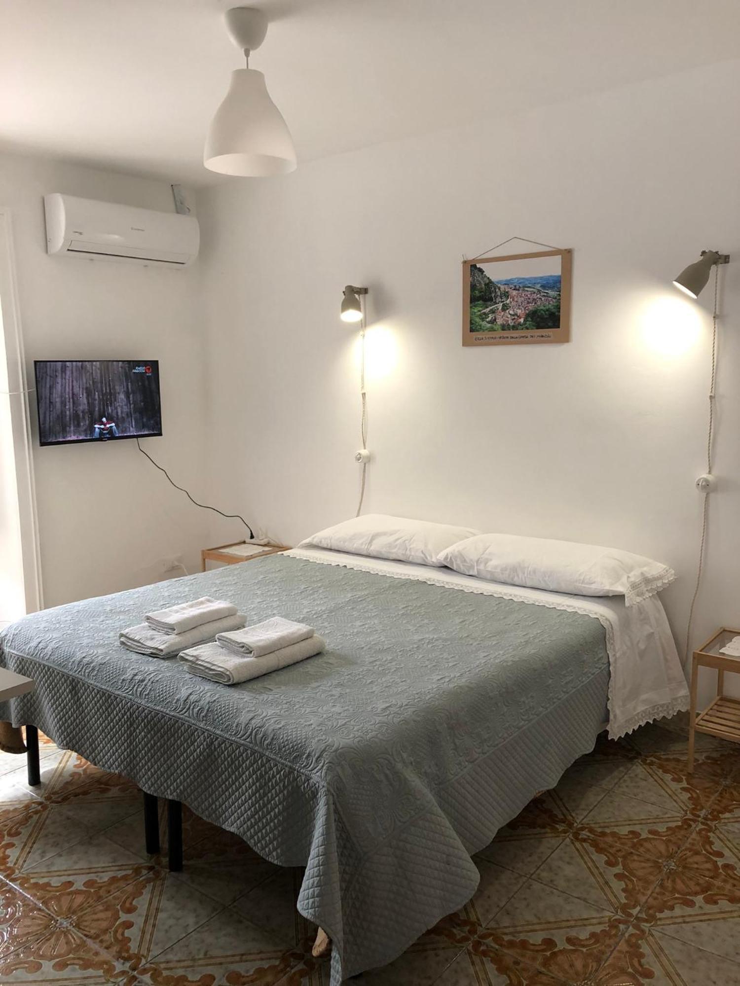 Casa Paradiso Castronuovo di Sicilia Exteriör bild